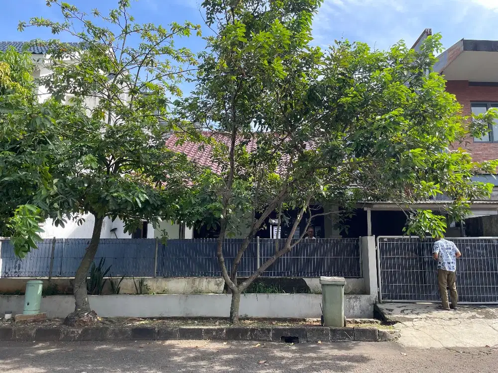 Rumah SHM Taman Permata Cikunir LT 225/LB 120 – 3KT, Lokasi Strategis