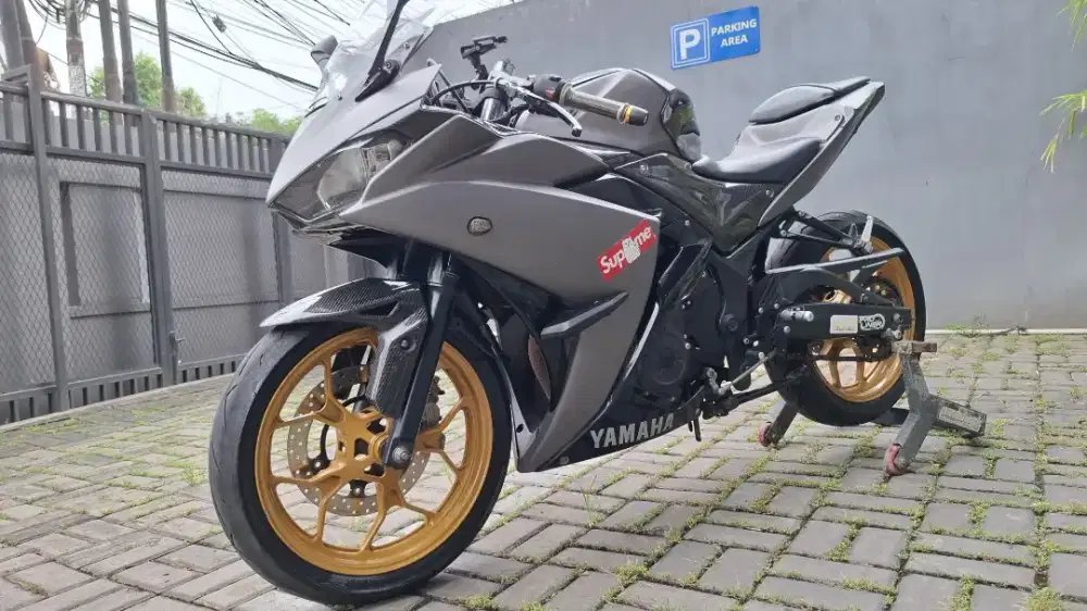FOR SALE YAMAHA R25 MATTE GREY