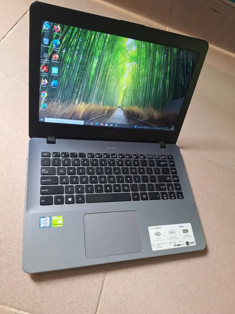 Bismillah dijual laptop asus vivobook core i5 ram 8gb mulus bening