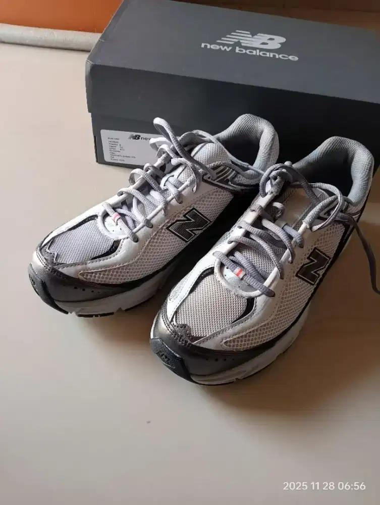 Sepatu new balance ori