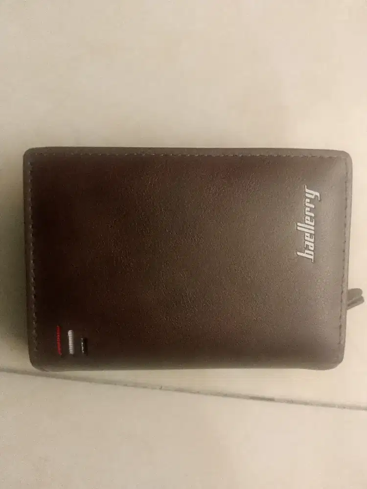 Dompet baellery