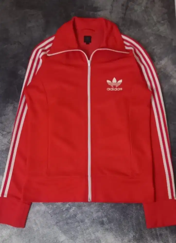 Jaket adidas merah