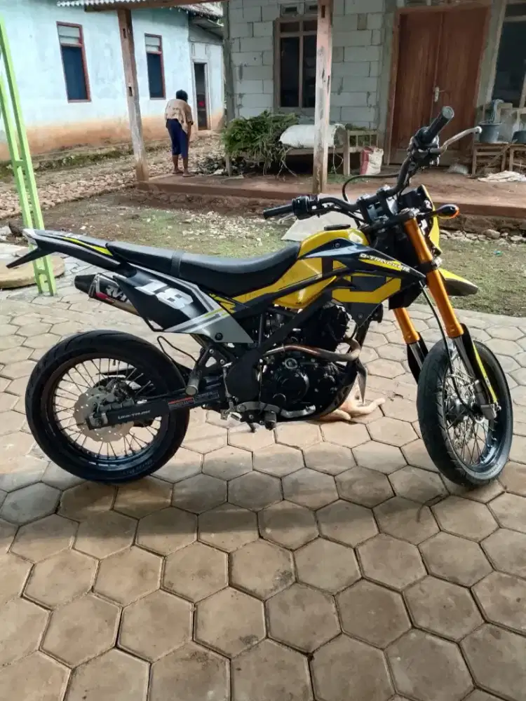di Jual
Dtracker 2019
Surat lengkap
Plat AE  Ngawi