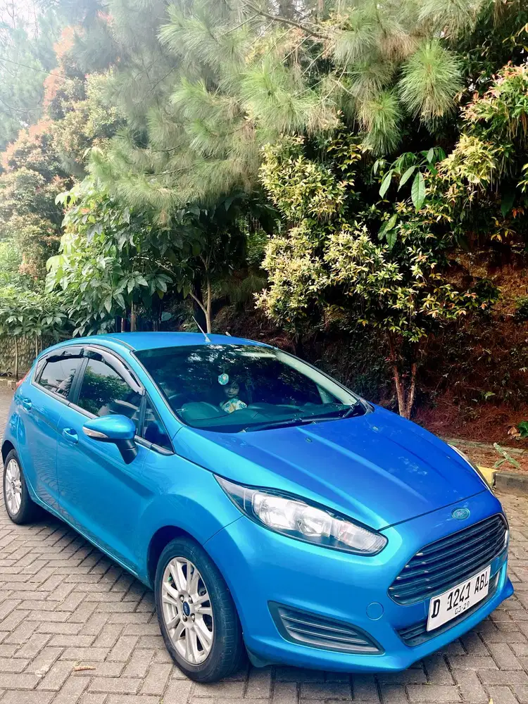 Ford Fiesta 2013 AT Biru