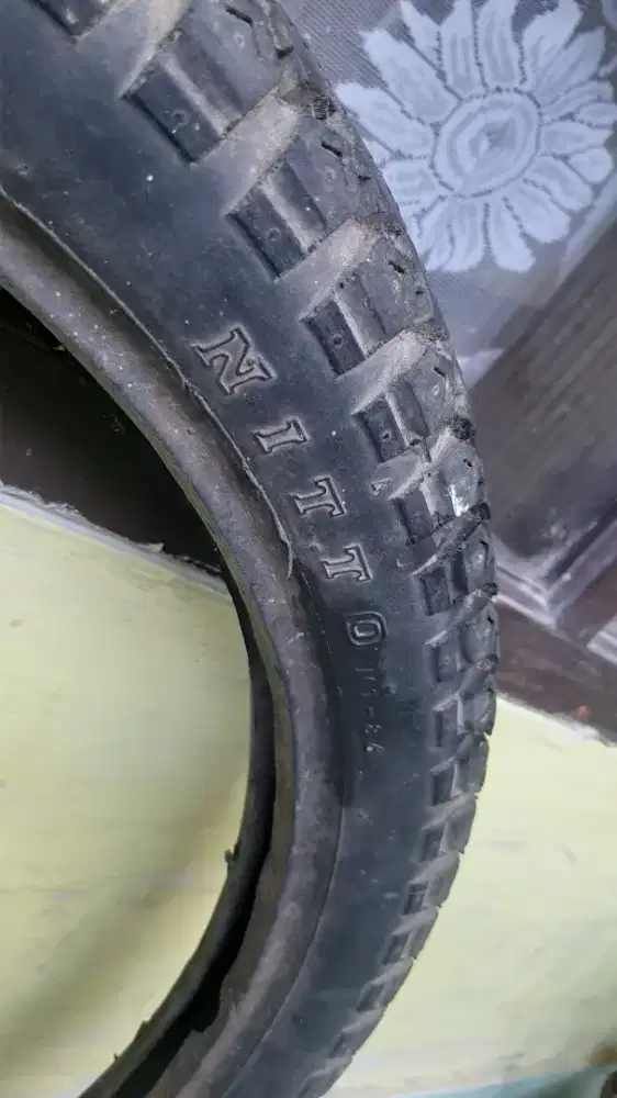 Ban luar motor IRC  2.75  ring 18