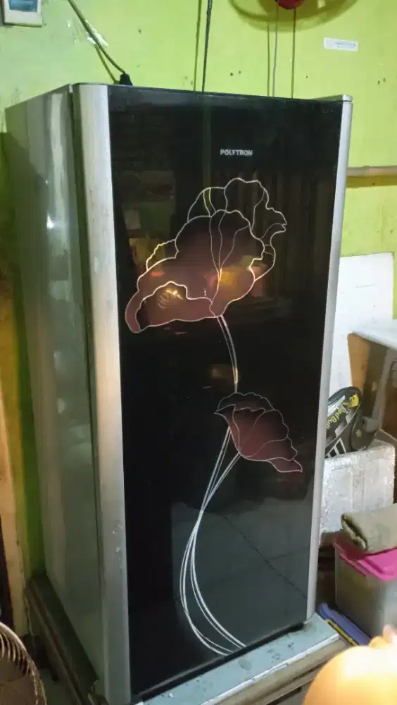 Kulkas polytron 1 pintu