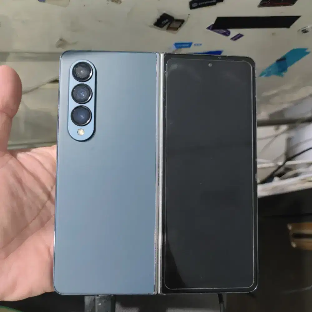 Samsung fold 4 ram 12/256gb