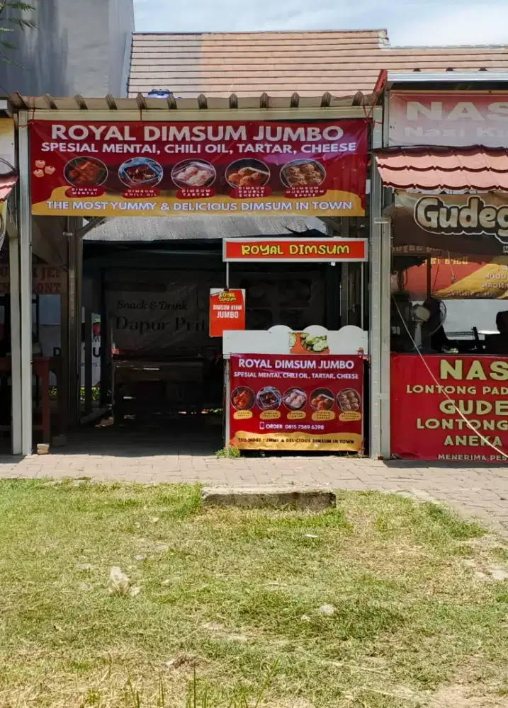 Dibutuhkan beberapa karyawan untuk jaga stand dimsum