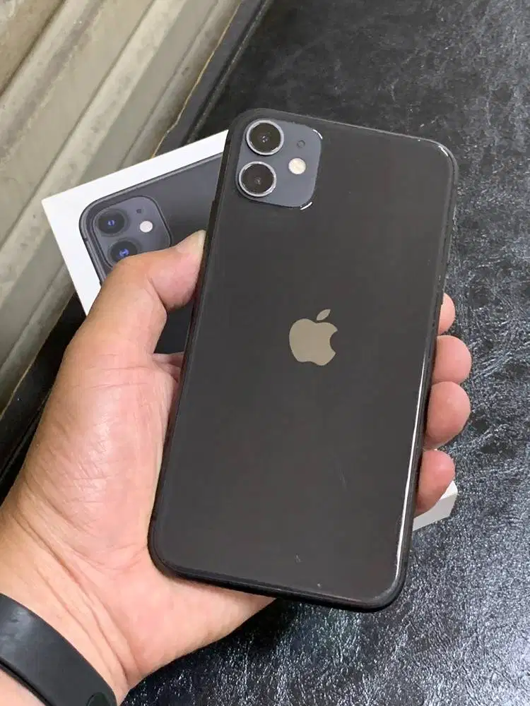 iPhone 11 128gb Black Bea Cukai setara iBox Fullset ORI