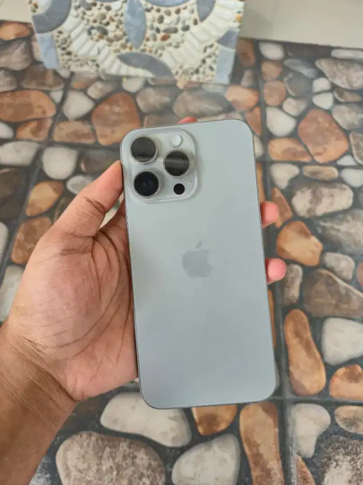 iPhone 15 pro max 256 ex iBox