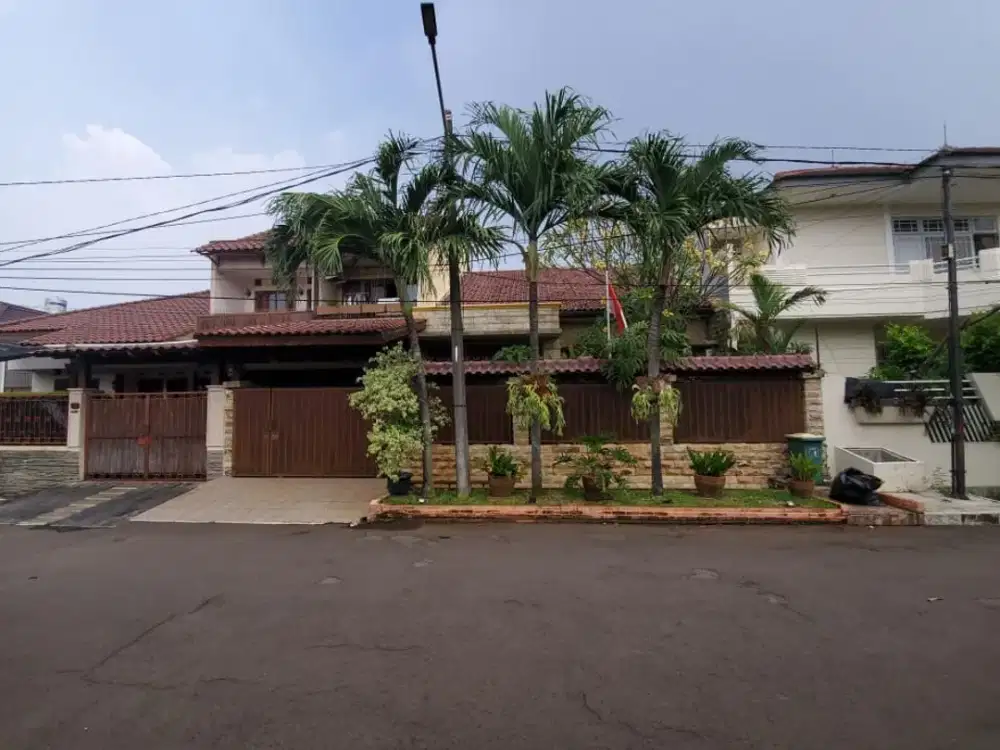Dijual Cepat rumah nyaman di Perum. Bukit Cinere Indah
