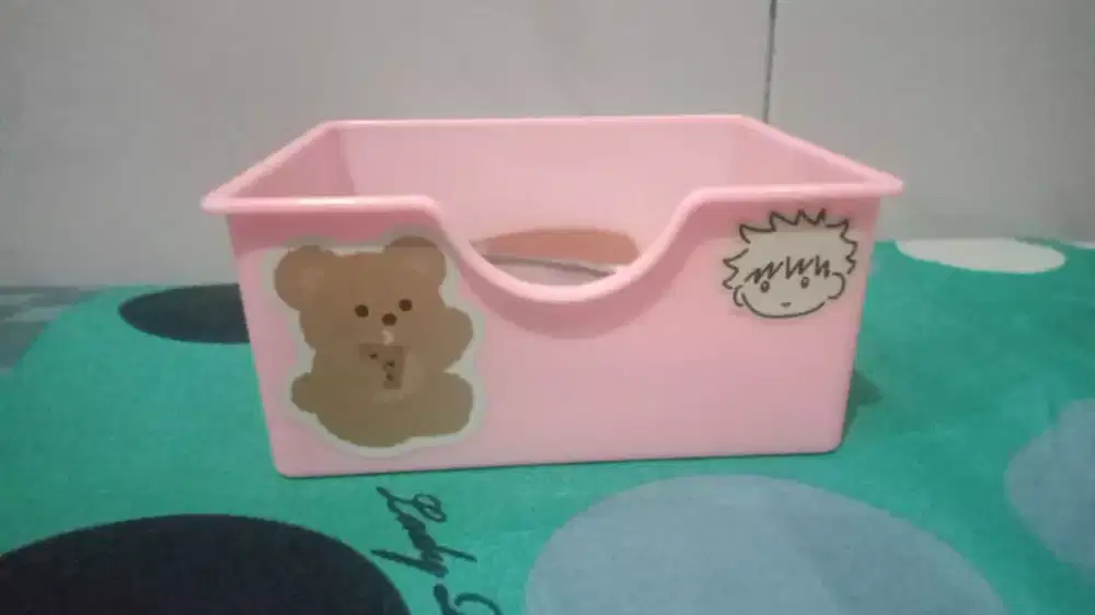 Tempat Untuk Menaru Barang Barang berharga