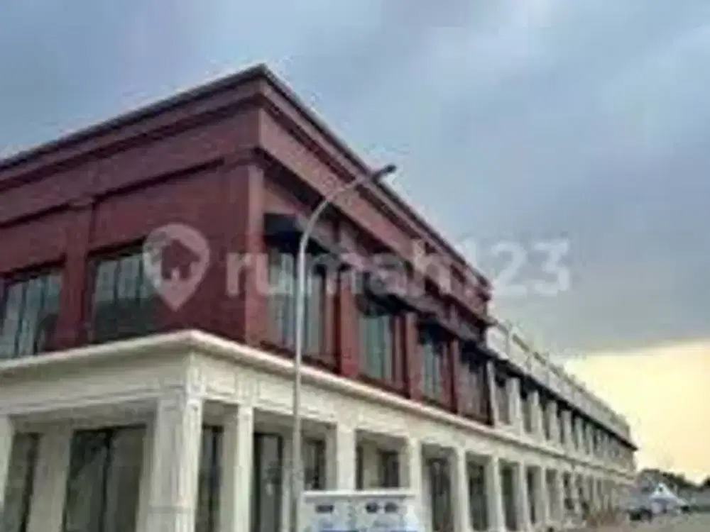 RUKO MADISON dikelilingi Alicante, Elista, Nara PARAMOUNT LAND Kawasan commercial Ramai