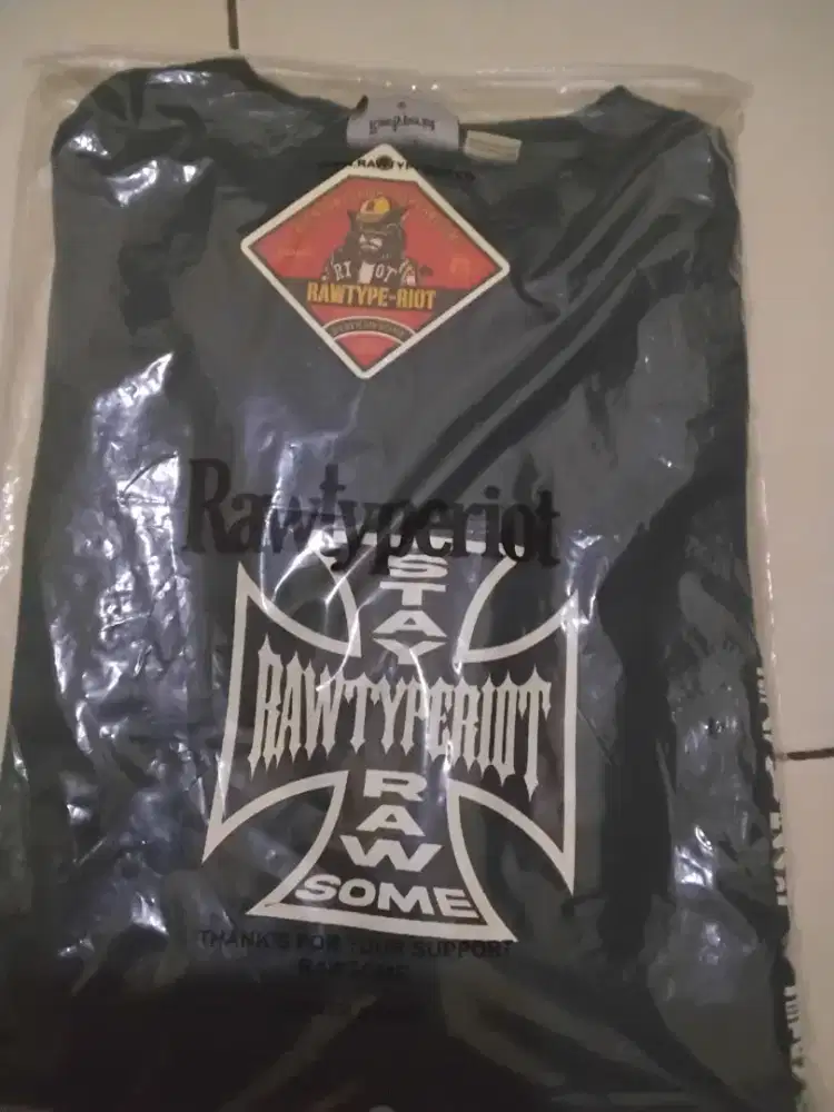 Kaos rawtype longsleeve