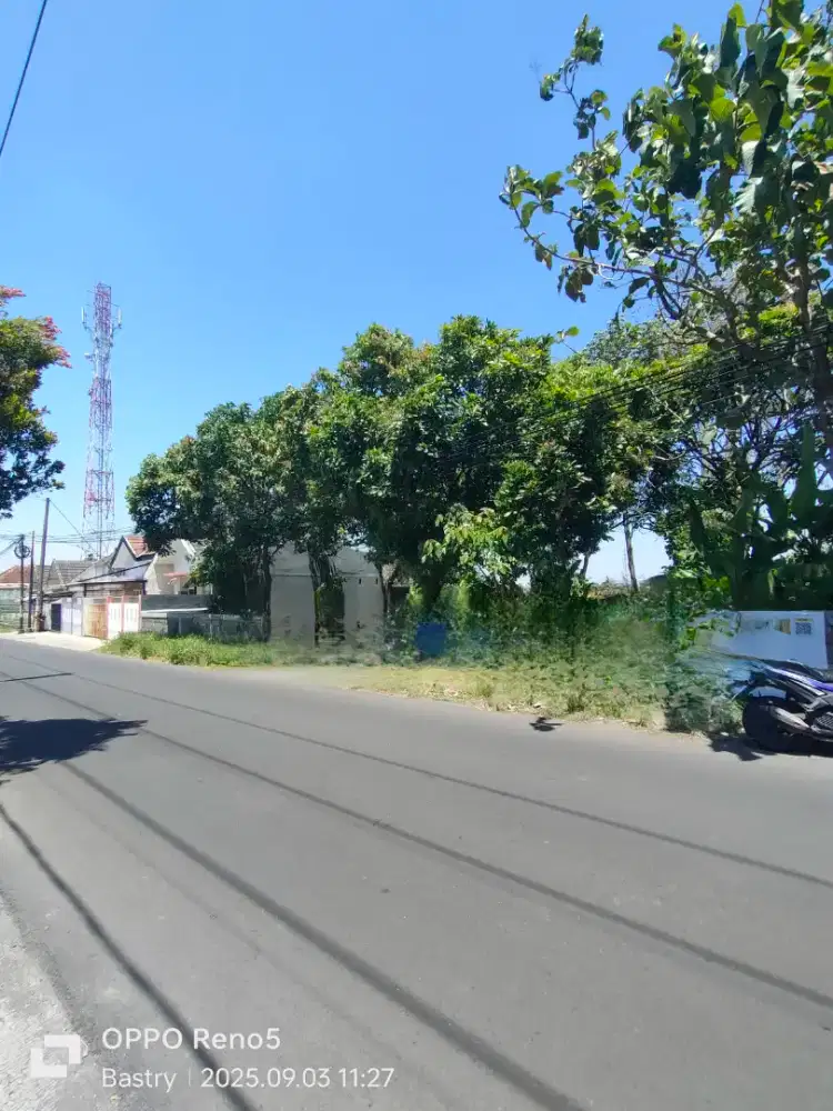 Tanah Depan Cafe NK Belakang Kampus Umm