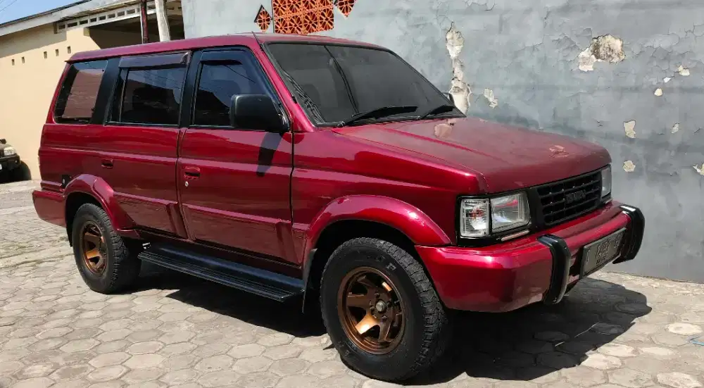 Isuzu Panther Sporty Diesel Solar