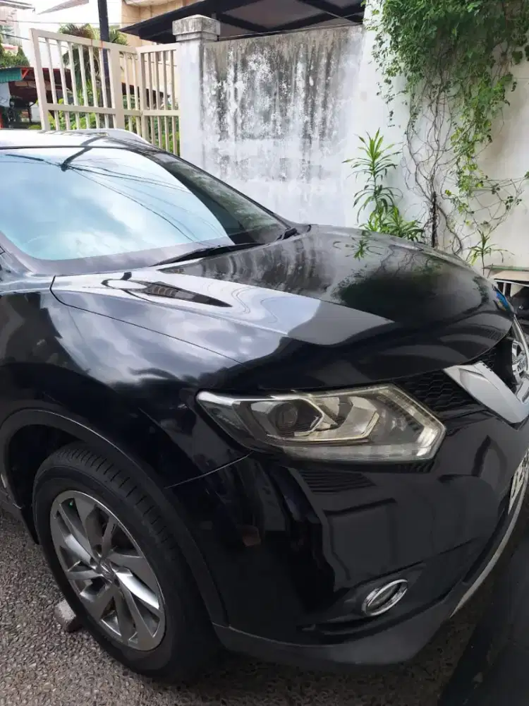 Nissan X-Trail 2.5 at Th 2015