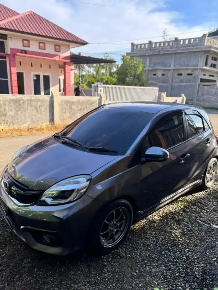 Brio RS 2018 M/T