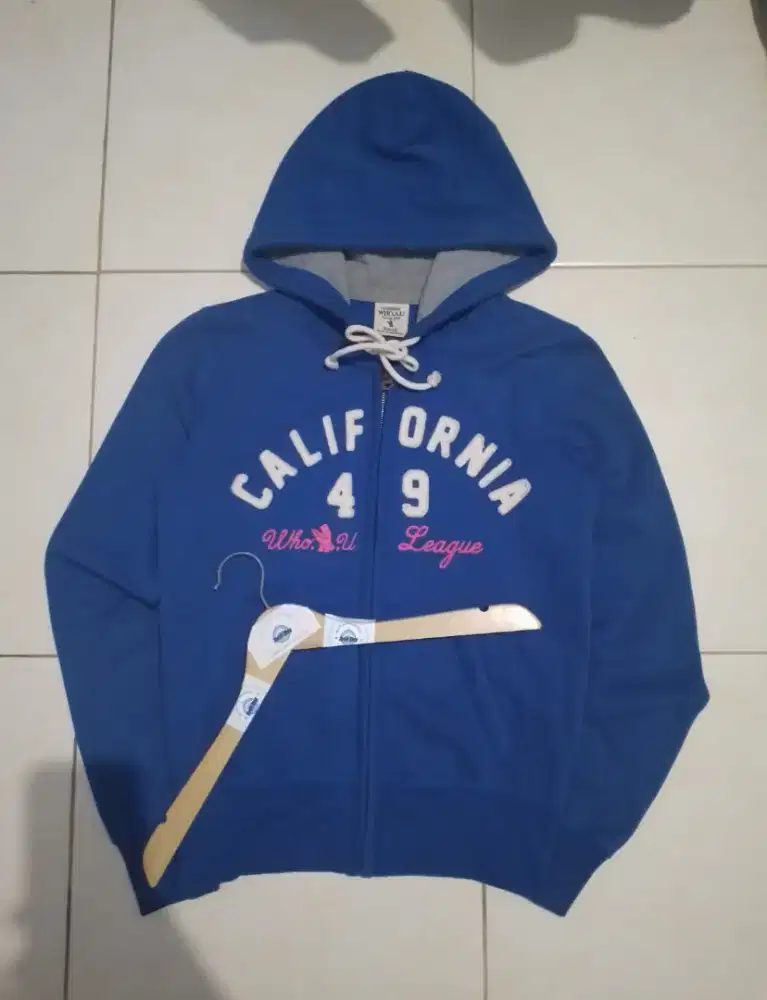 jaket california biru