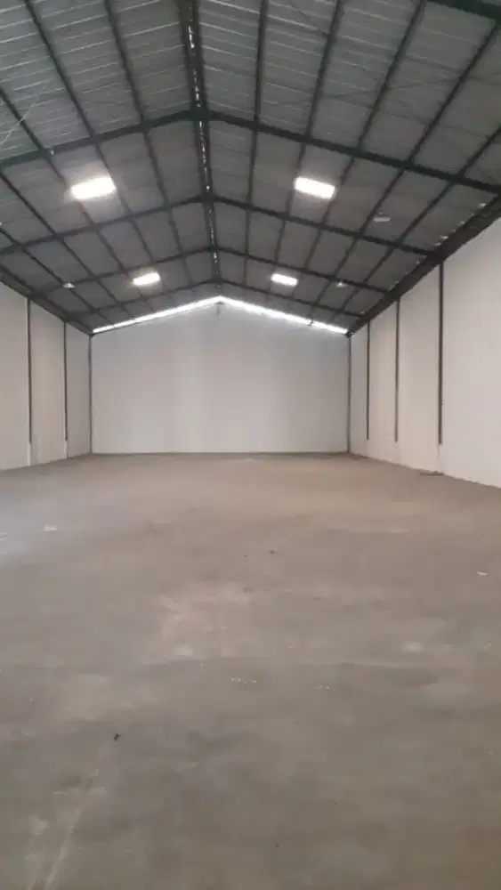 Gudang Margomulyo. Akses kontainer. Tol. Sebelah surimulya