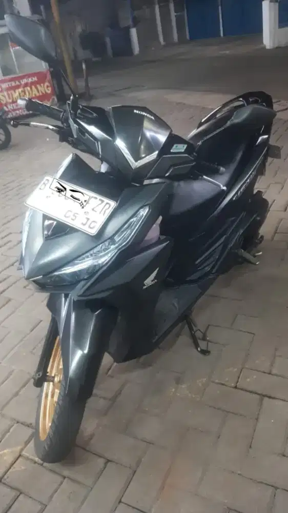 Vario 150 LED cbs iss 2015