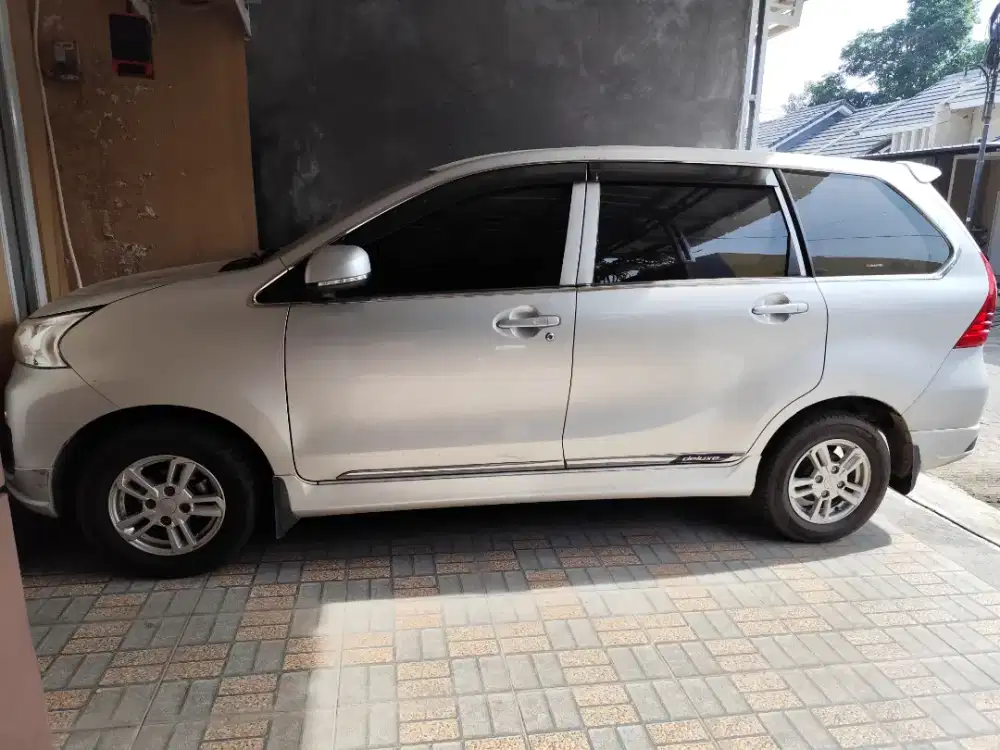 Daihatsu Xenia LOW KM X 1.3 Deluxe 2015