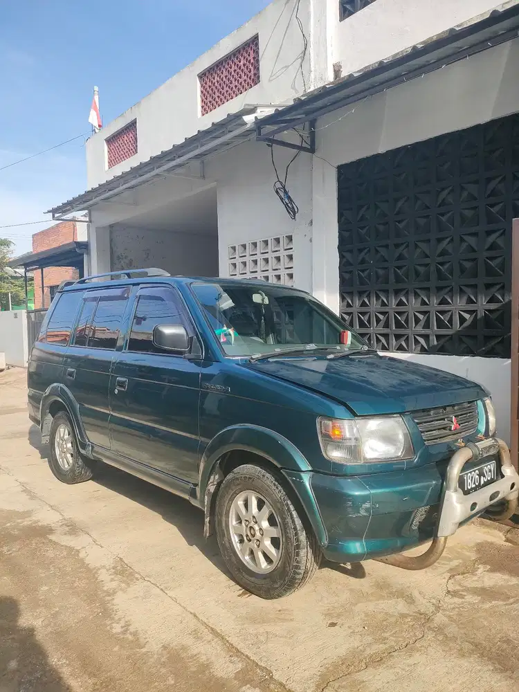 Mitsubishi Kuda 2000 Bensin
