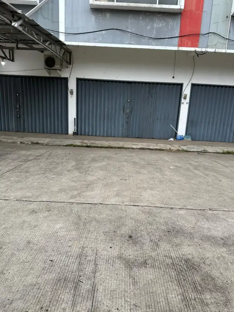 OVER SEWA RUKO 3LANTAI