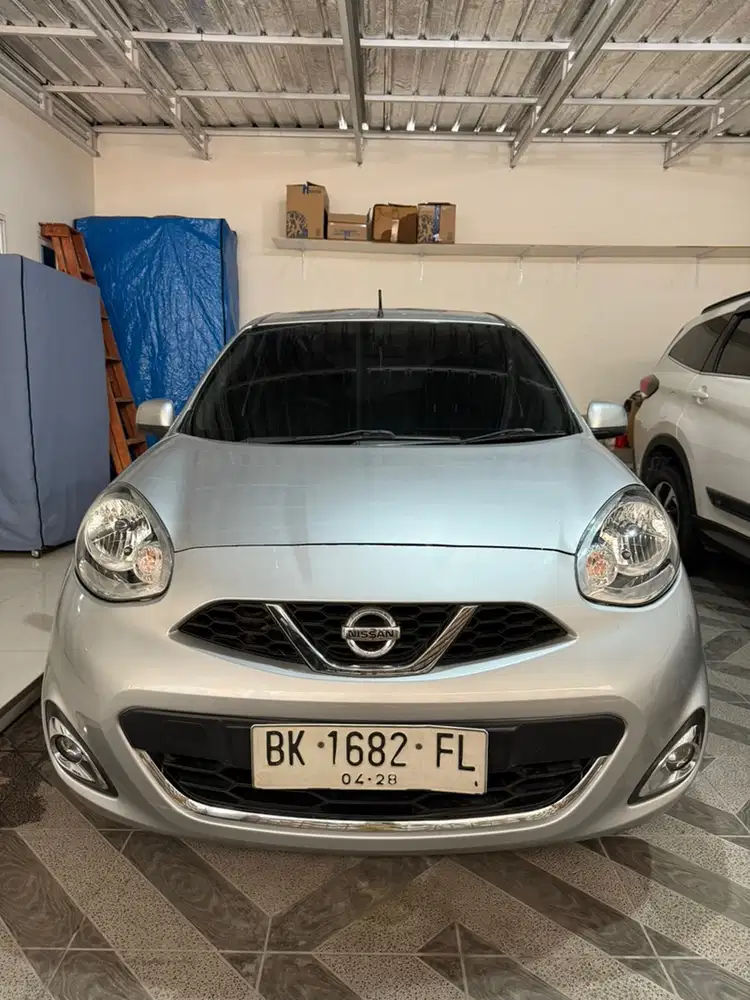 Nissan March 2013 Bensin