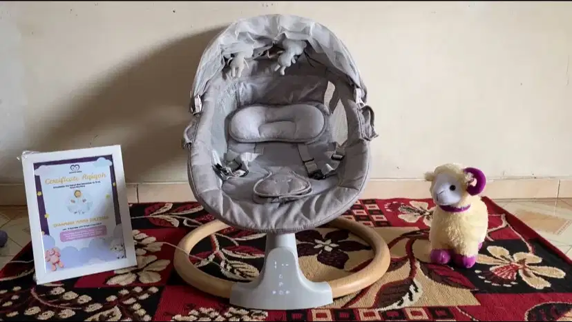 Sugar Baby Hug Me Automatic Baby Swing Chair