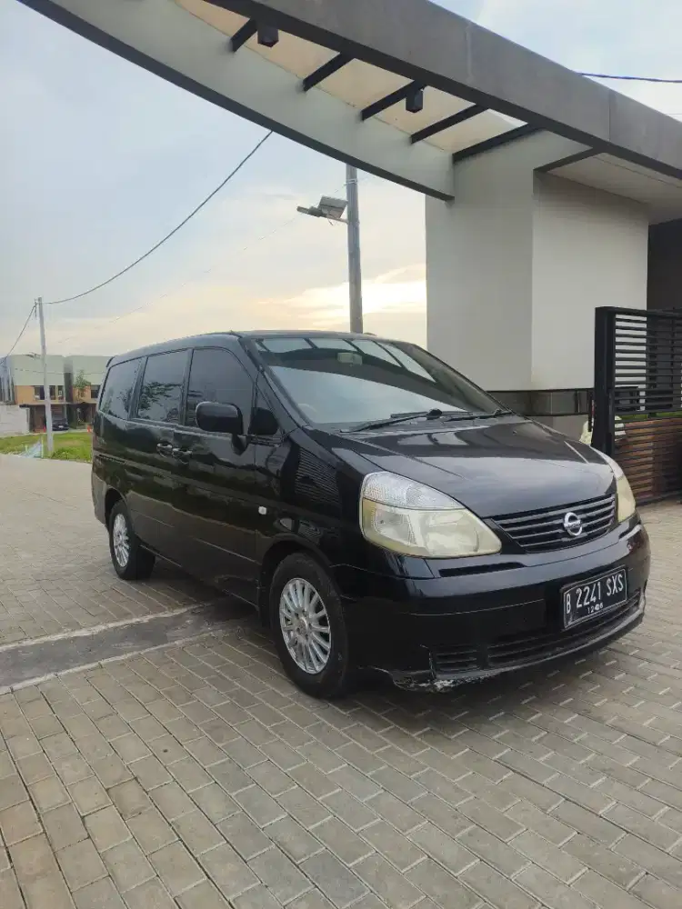 NISAN SERENA CT 2009