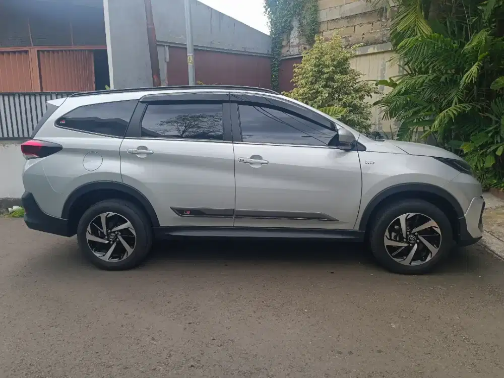 TOYOTA ALL NEW RUSH 1.5 GR SPORT AT 2023