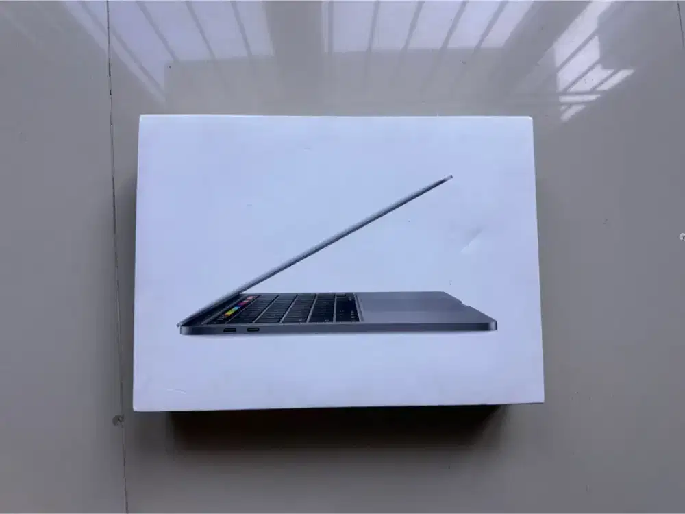 Macbook Pro 2020 ToucheBar 16-512 i5 2Ghz