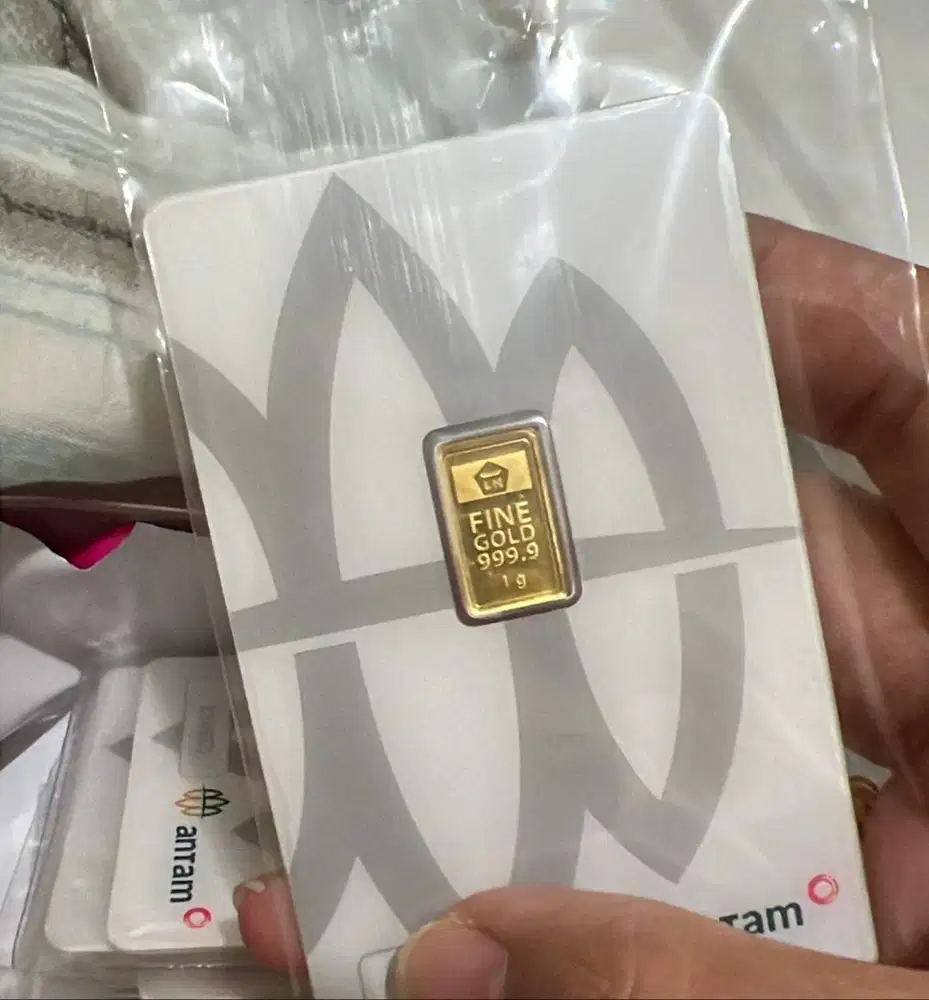 Logam mulia emas Antam