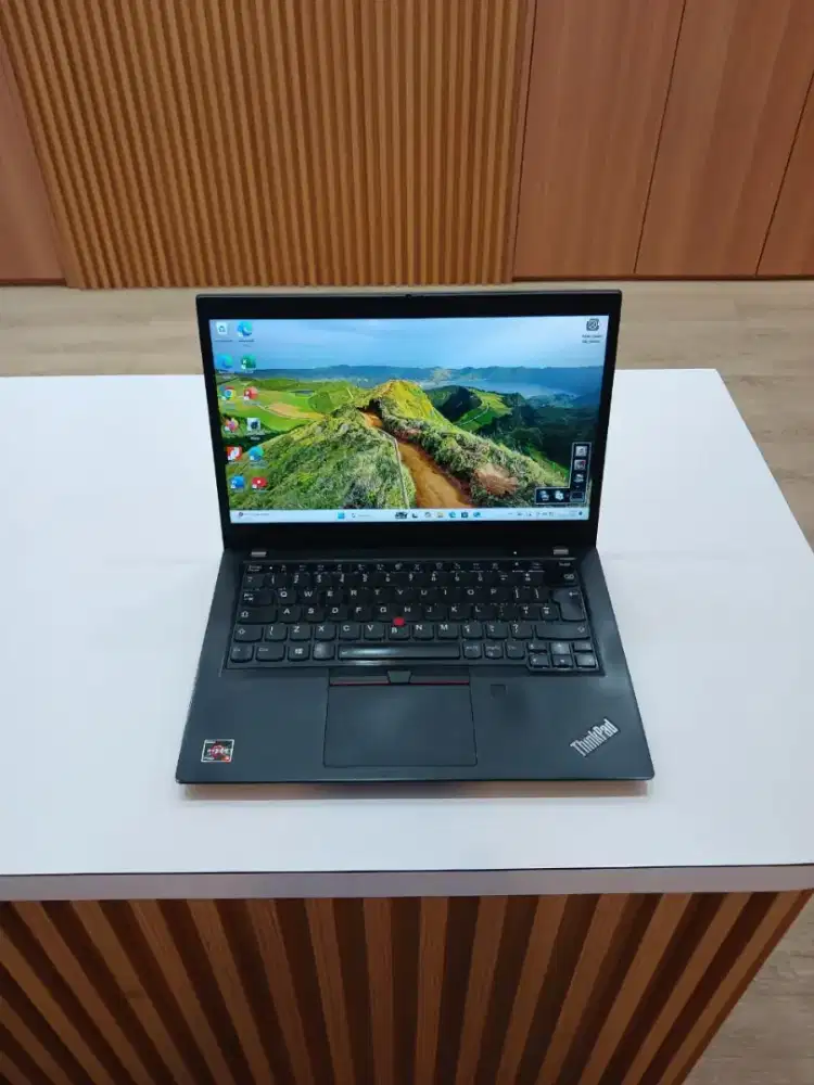 Lenovo thinkpad x13 amd ryzen 5 4600 8gb 256gb layar sentuh 13in