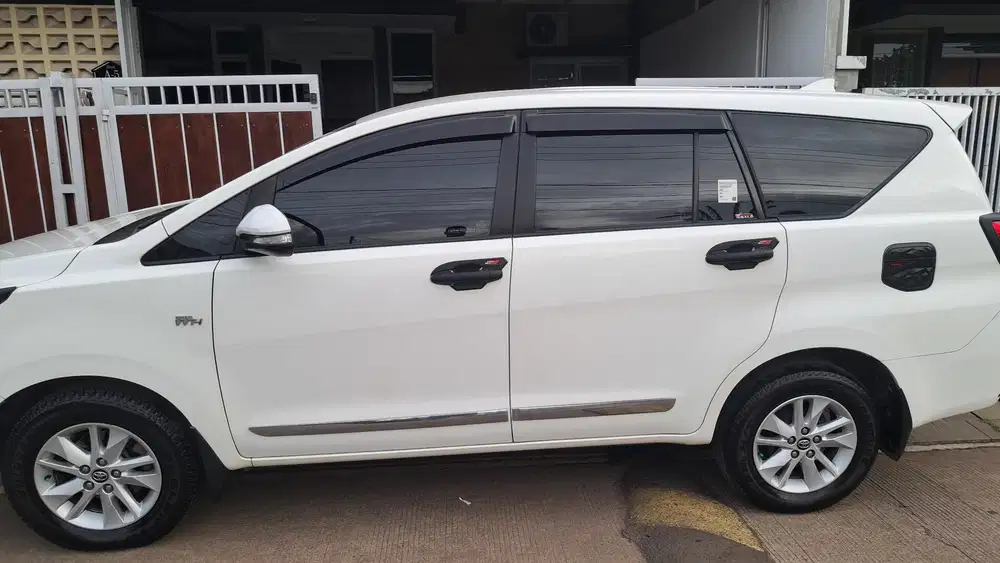 Toyota Kijang Innova 2016 Bensin