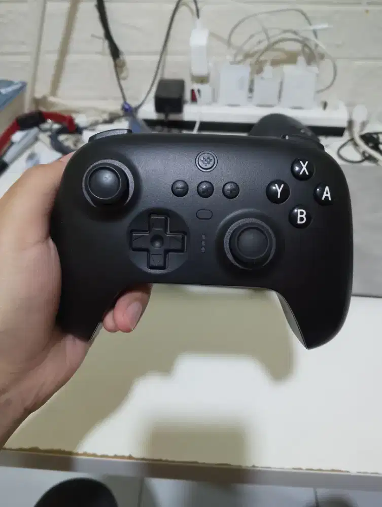 8bitdo Gamepad Controller Wireless Bluetooth Warna Hitam