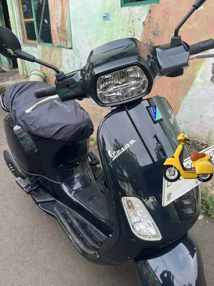 Vespa matic S125 tahun 2022