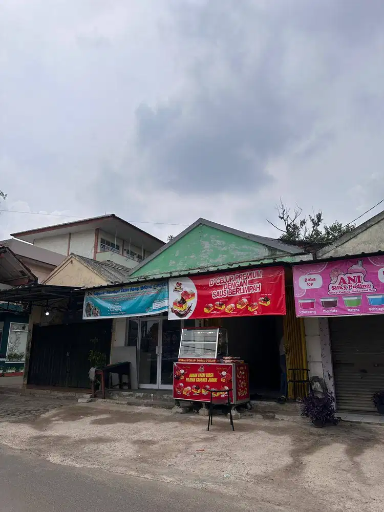 Dijual Rumah dan Toko di daerah komersil Cepat dan Murah.