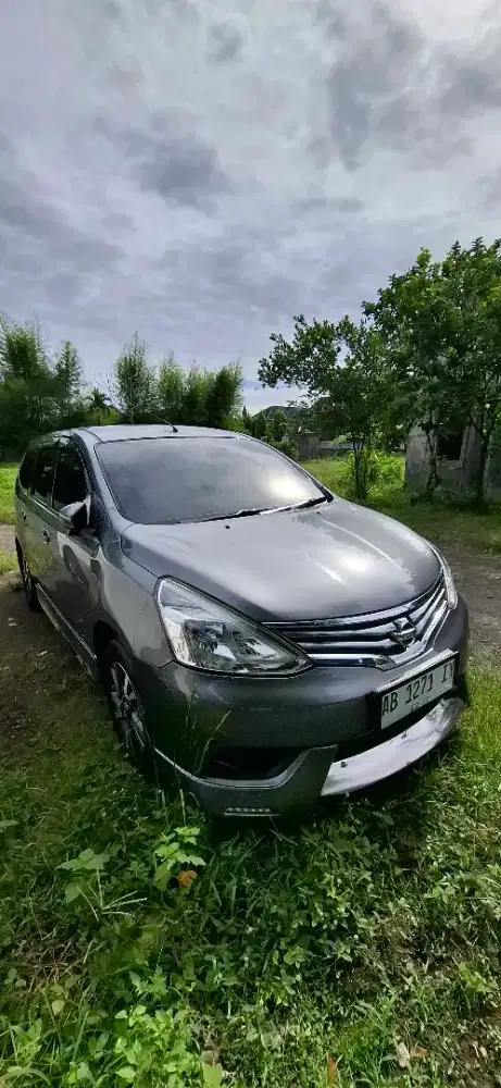 Nissan Grand Livina Spesial Version plat AB Kota