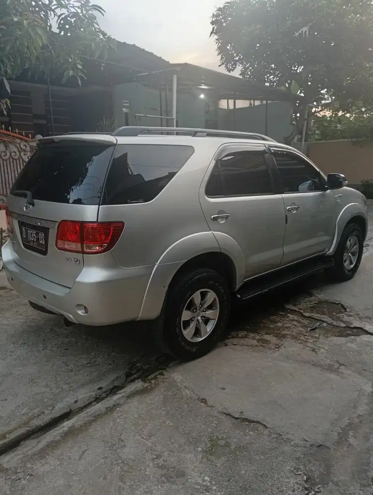 Toyota Fortuner 2008 Bensin