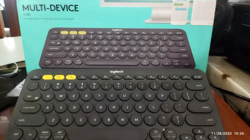 Keyboard logitech K380
