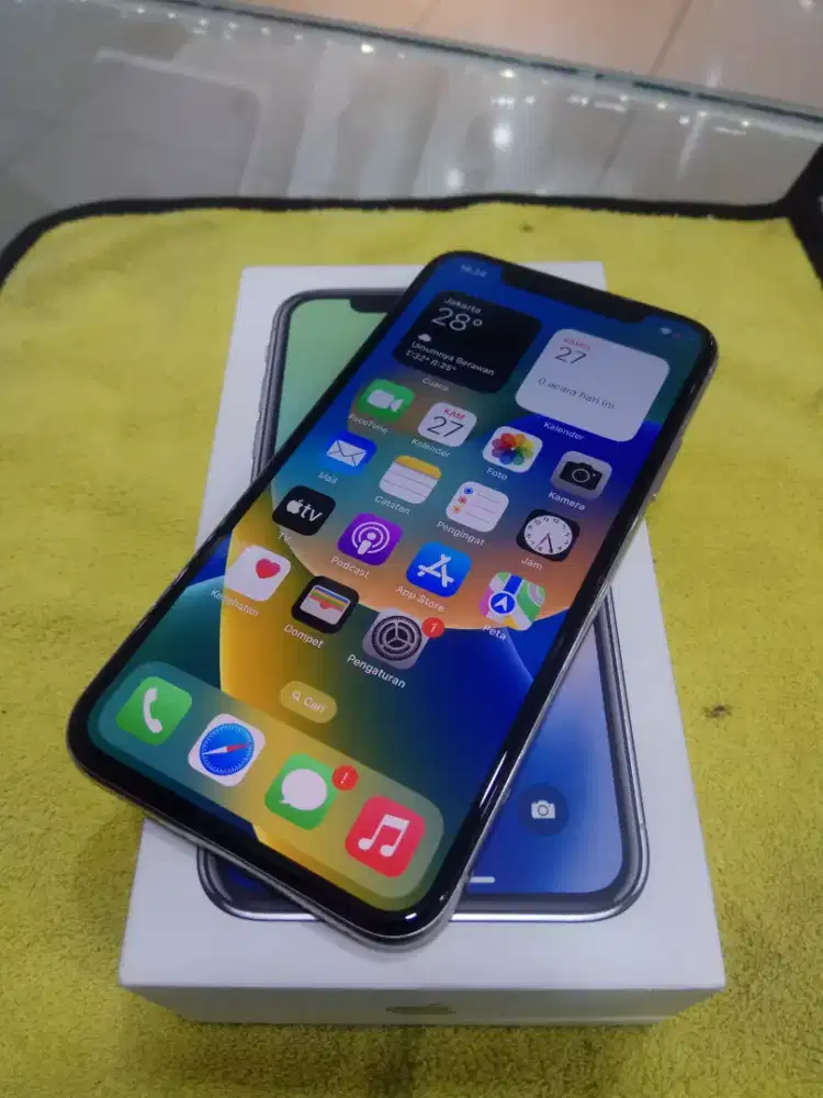 iPhone X Silver 256GB iBox