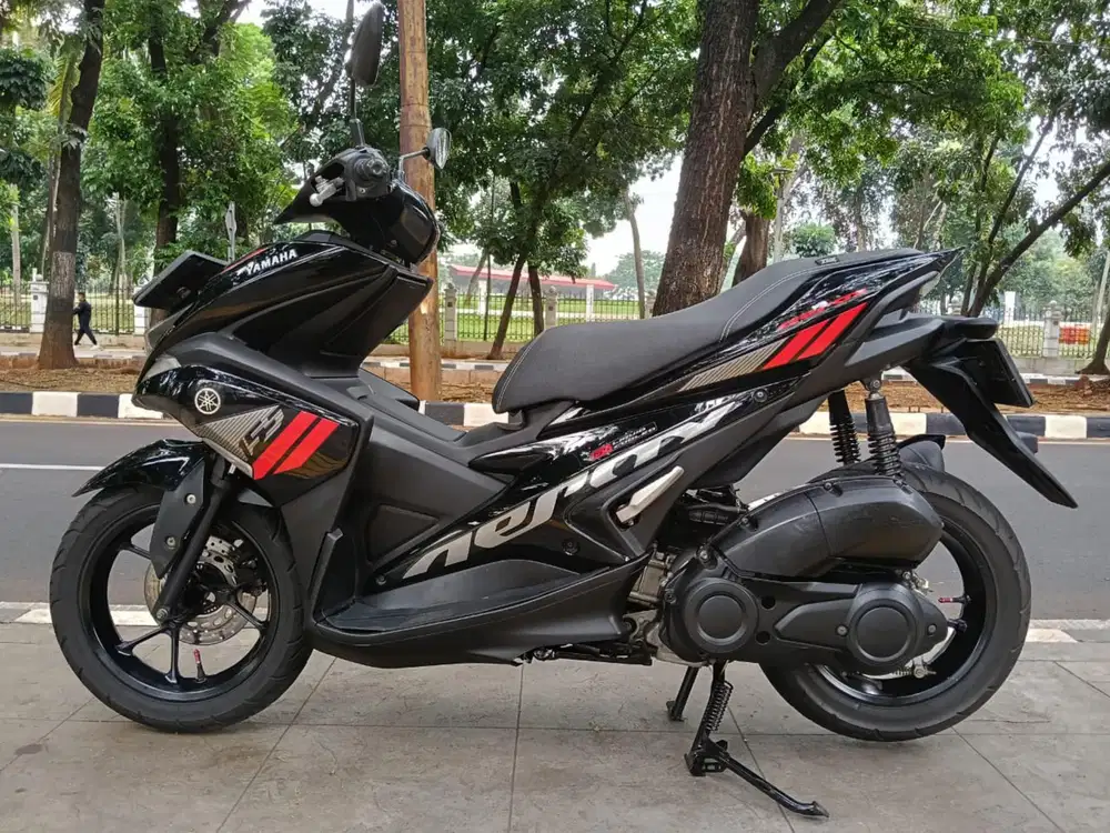 DIJUAL CASH YAMAHA AEROX 155 OLD THN 2017 PAJAK IDUP SIAP PAKAI