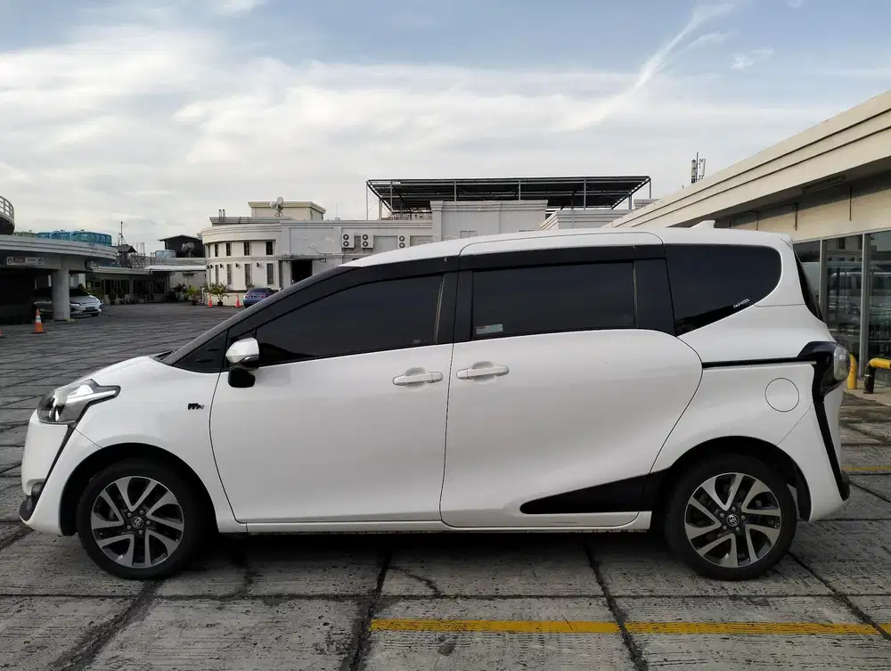 Toyota Sienta 2017 Bensin