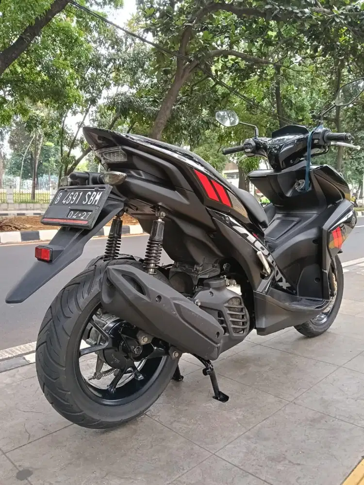 DIJUAL CASH YAMAHA AEROX 155 OLD THN 2017 PAJAK IDUP SIAP PAKAI