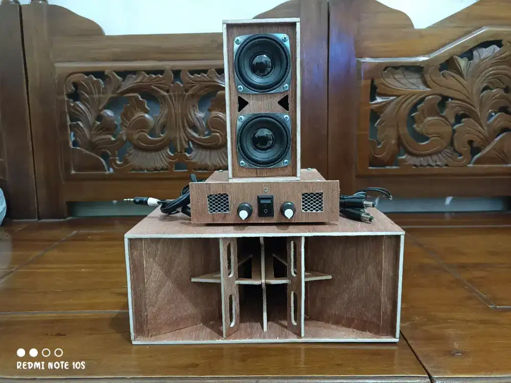 Sound miniatur 3 in model bok CLA dan amplimini stereo 2 ch 5 volt bt