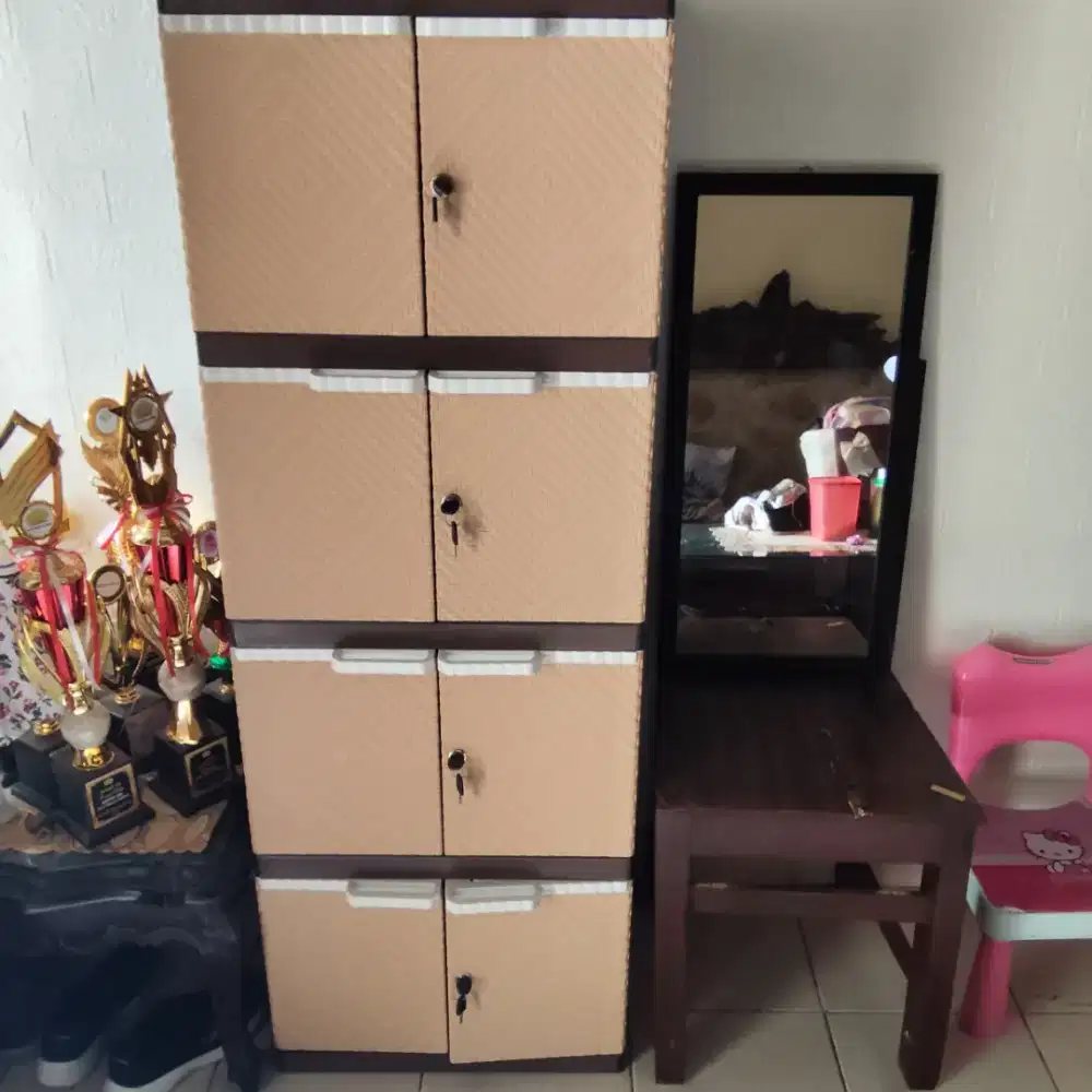 Dijual Murah kondisi grass Lemari Plastik 4 tingkat