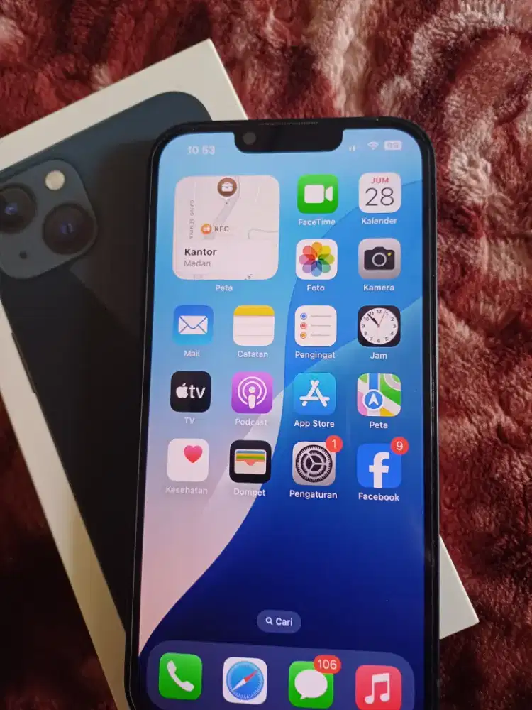 Iphone 13 128 GB bekas seperti baru.pemakaiyan cewe