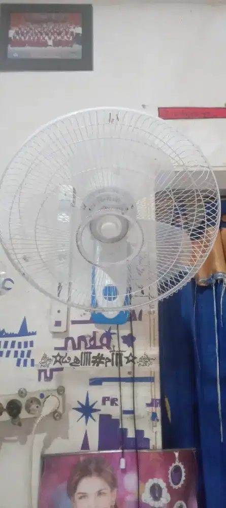 Kipas angin dinding n plus 16 inc